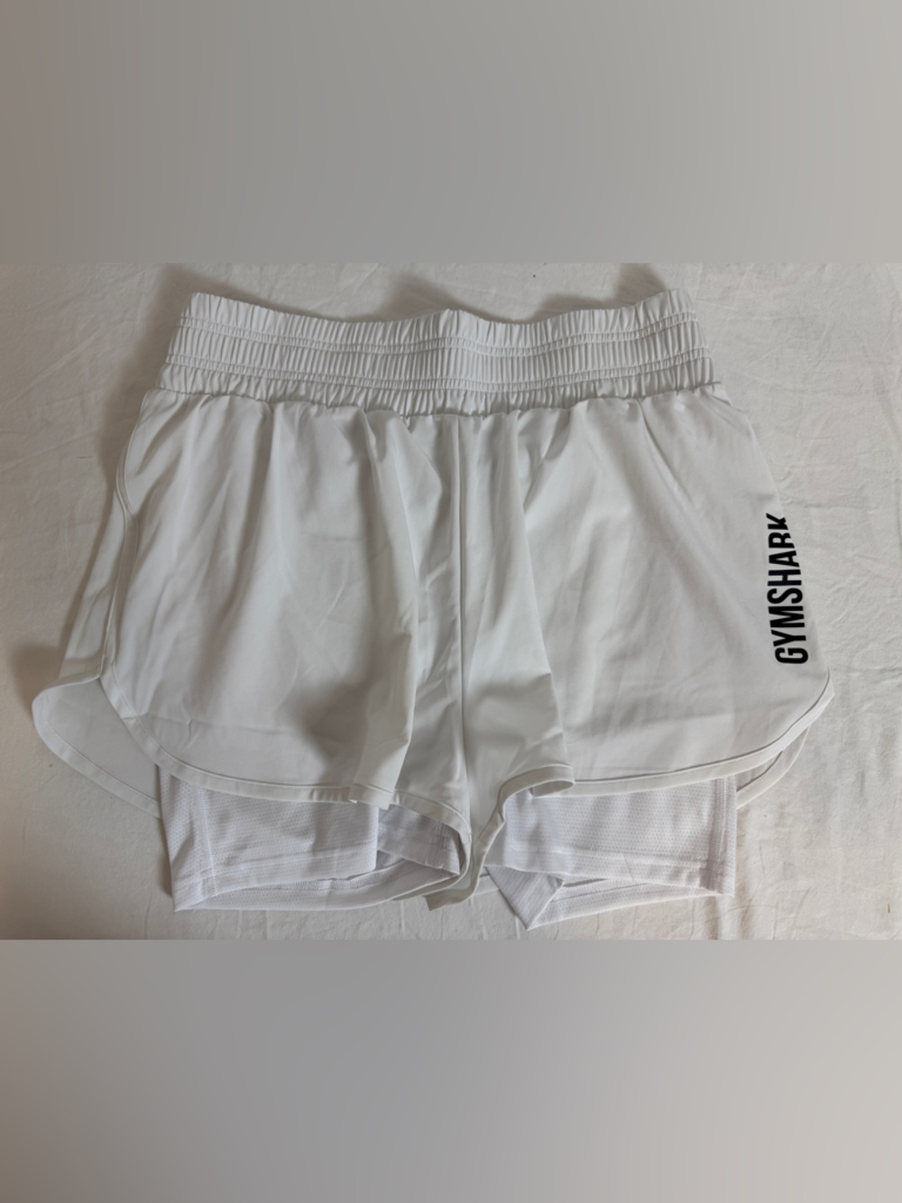 Gymshark Women’s Pulse 2-in-1 Workout Shorts - White Small